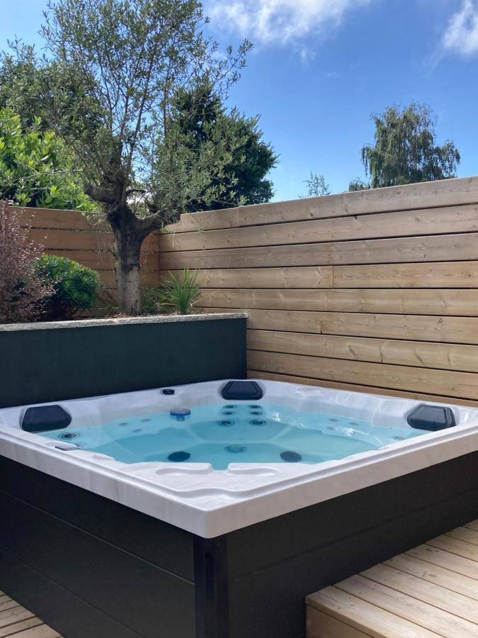 Douceur De Vivre En Bord De Mer - Jacuzzi Et Cheminee Saint-Coulomb Exterior foto